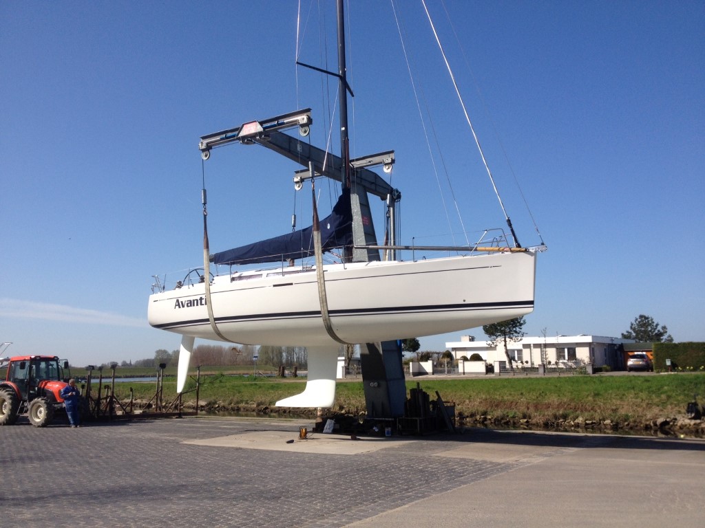 Boot in winterstalling met beschermhoes